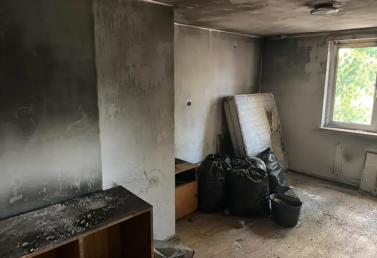 Обезмирисяване на помещения след пожар във Враца
